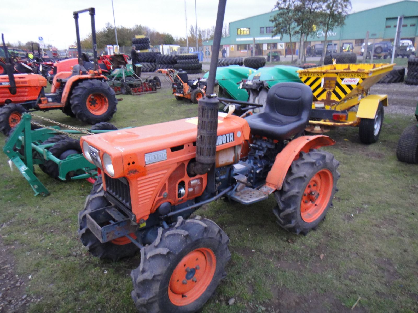 KUBOTA B6200 FILTRY